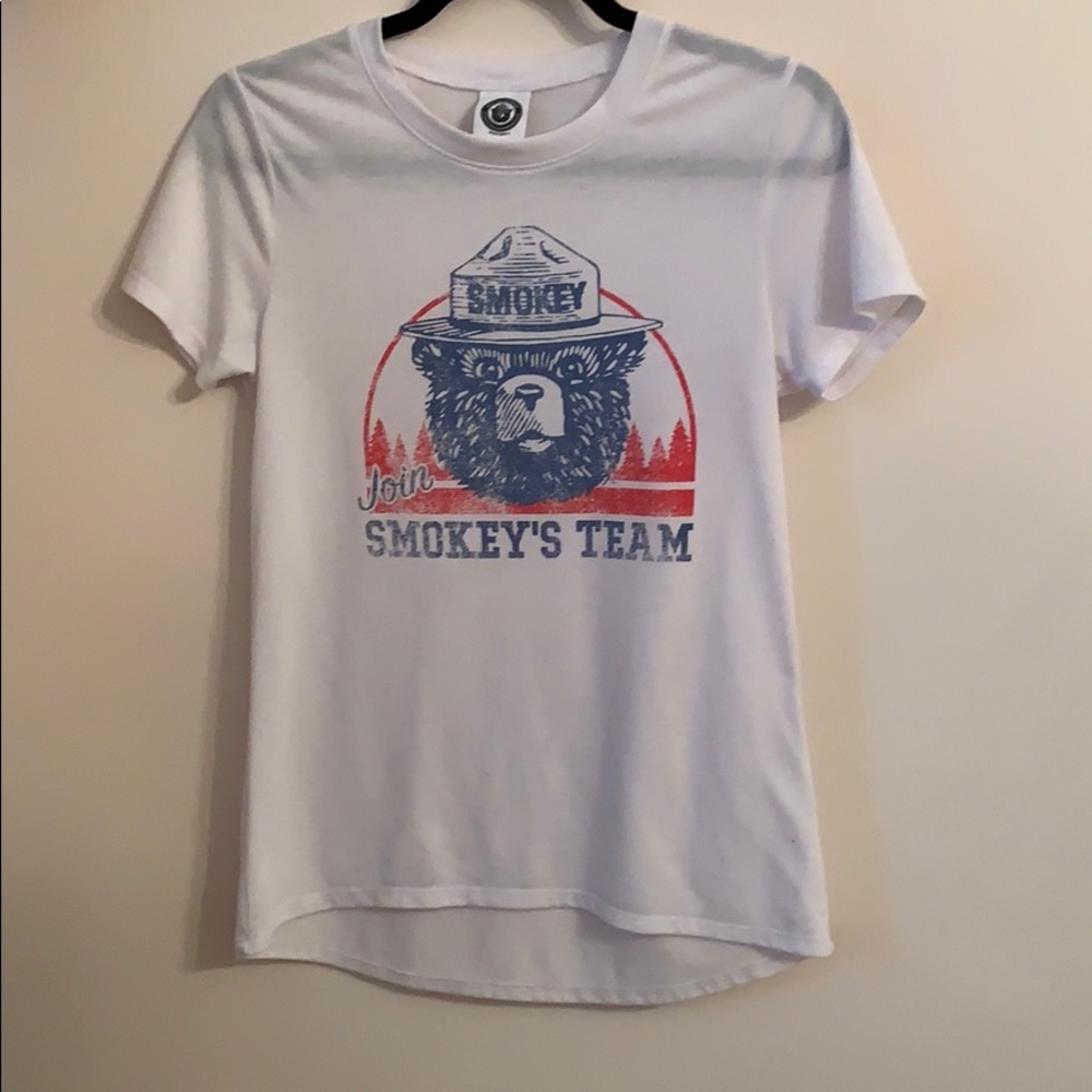 white smokey tee